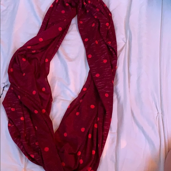 polka dot scarf - Picture 1 of 1
